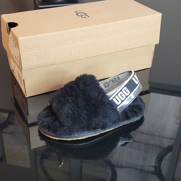 COPY - Ugg T Fluff Yeah Slide - Picture 3 of 3